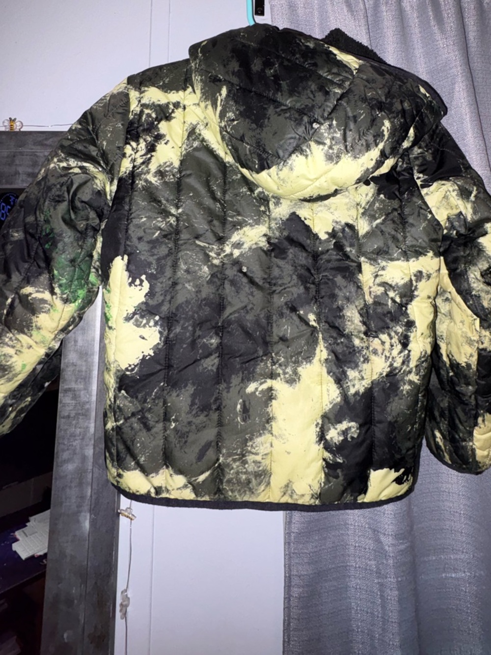 Boys DSG Kids Puffer Jacket in Black & Green Marble design.
Dicks Sporting Goods